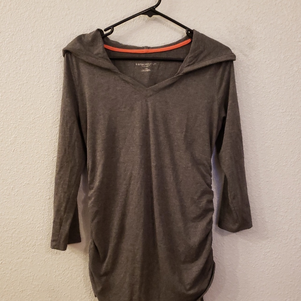 LIZ LANGE MATERNITY DARK GRAY HOODED TOP